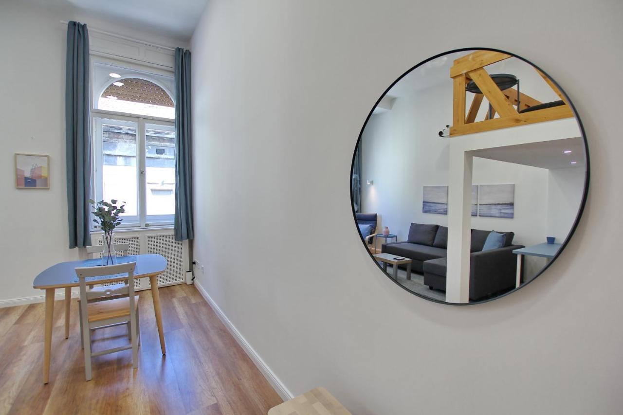 Pau Stylish Studios In The Heart Of บูดาเปสต์ ภายนอก รูปภาพ