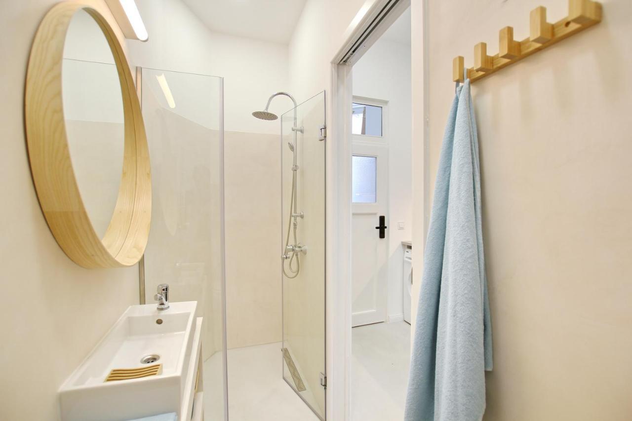 Pau Stylish Studios In The Heart Of บูดาเปสต์ ภายนอก รูปภาพ