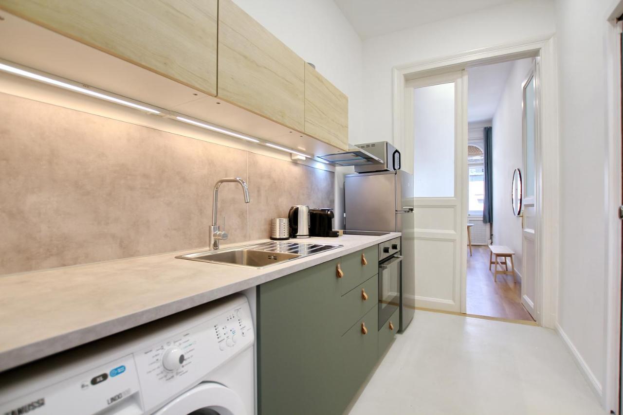 Pau Stylish Studios In The Heart Of บูดาเปสต์ ภายนอก รูปภาพ