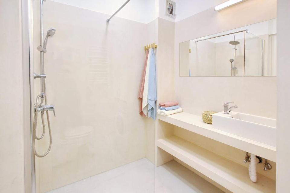 Pau Stylish Studios In The Heart Of บูดาเปสต์ ภายนอก รูปภาพ